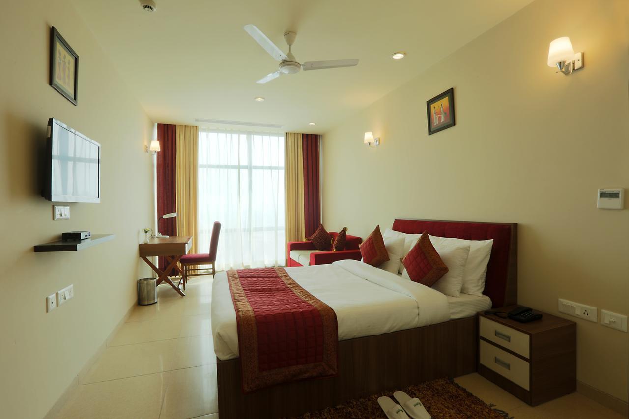 Fairvacanze Inns And Suites Sonipat Exterior foto