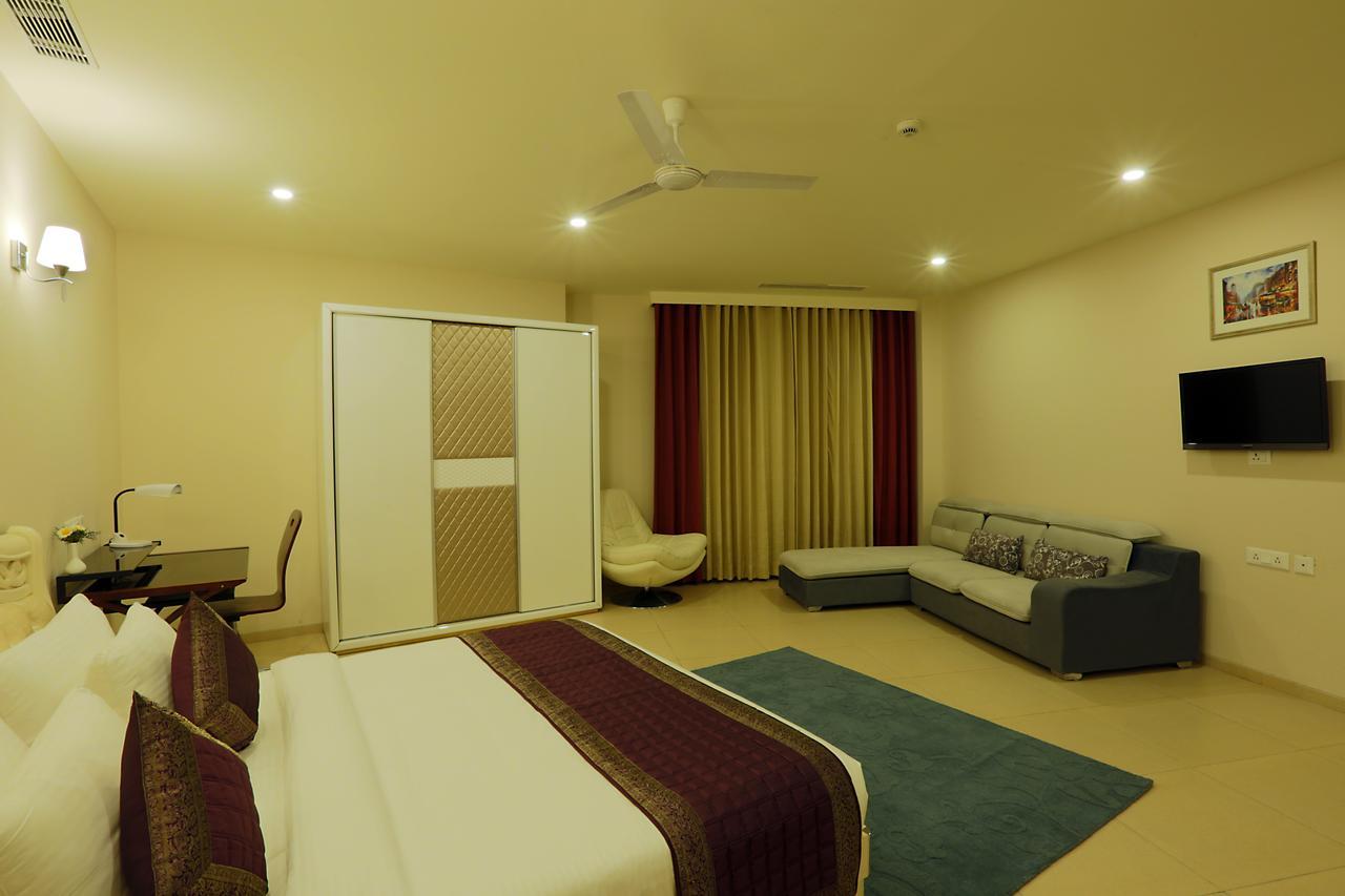 Fairvacanze Inns And Suites Sonipat Exterior foto