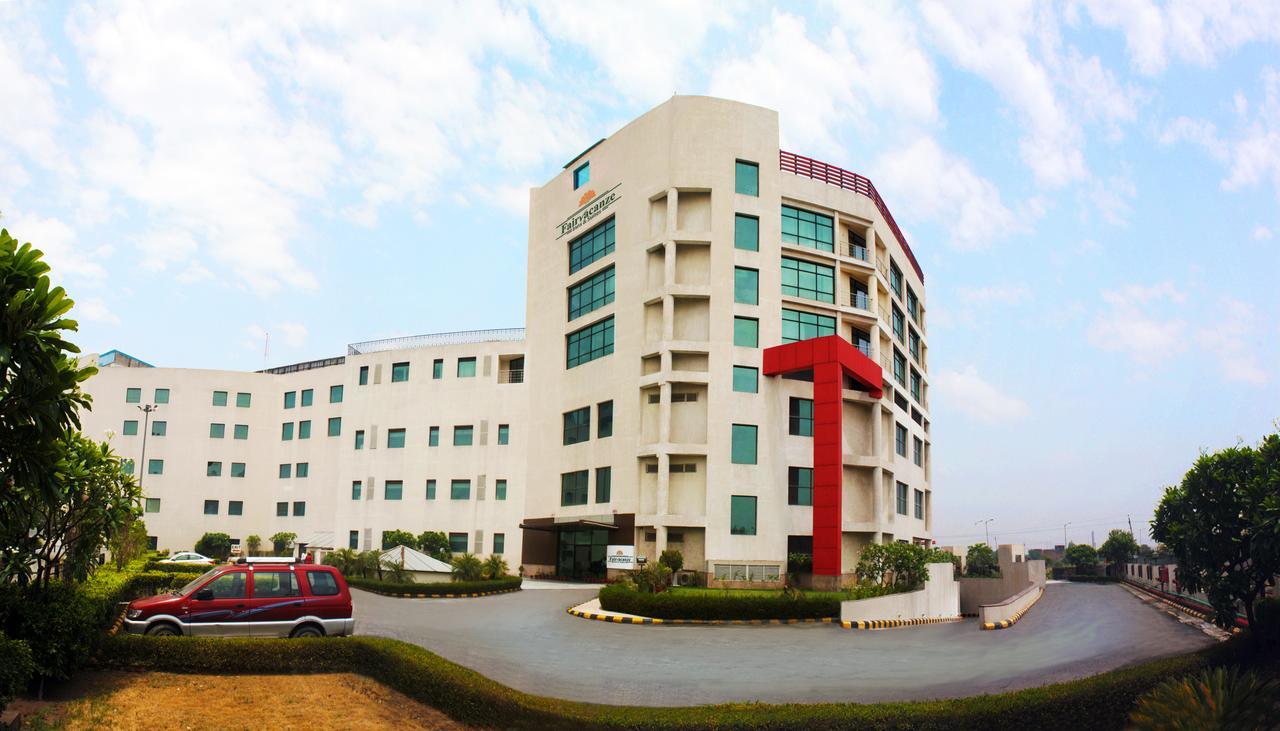 Fairvacanze Inns And Suites Sonipat Exterior foto